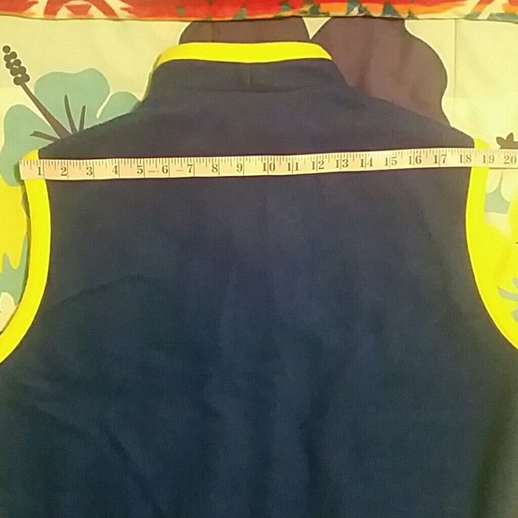 Vest - Picture 3 of 5